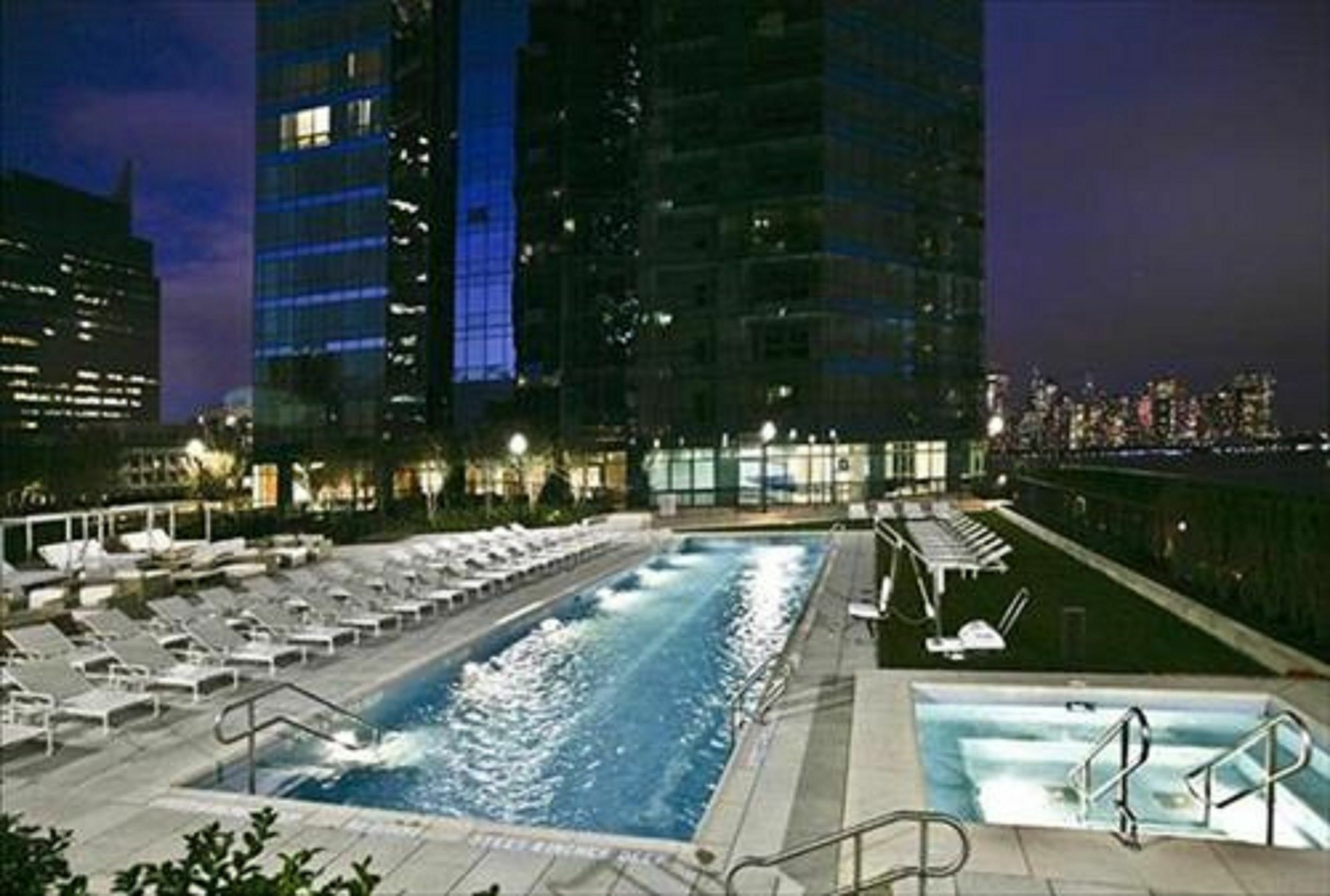 ג'רזי סיטי Global Luxury Suites At Greene מראה חיצוני תמונה